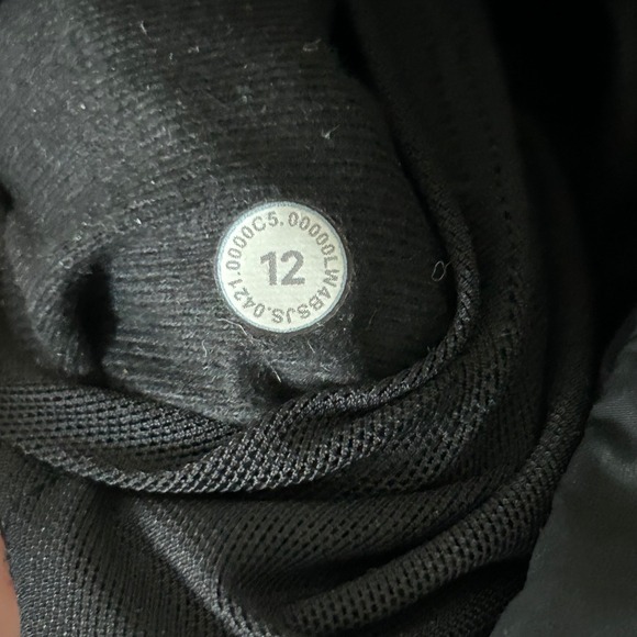 Lululemon Down Jacket Puffer Coat in Black 600 Fill Goose Down Size 12 - Picture 11 of 11